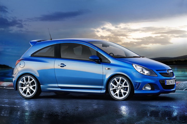 Prigionieri testa rinforzati Opel Corsa OPC